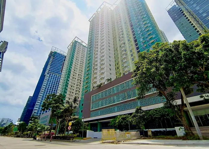 706t3 Avida Riala It Park 2br Unit 400mbps 55 Smarttv アパート