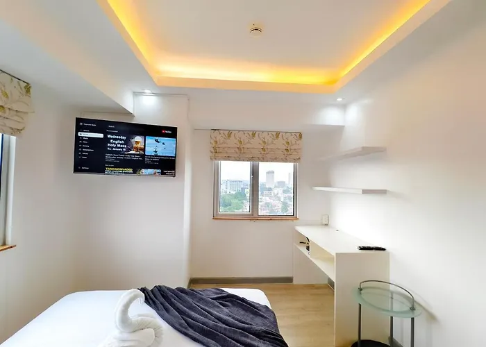 706t3 Avida Riala It Park 2br Unit 400mbps 55 Smarttv セブ市